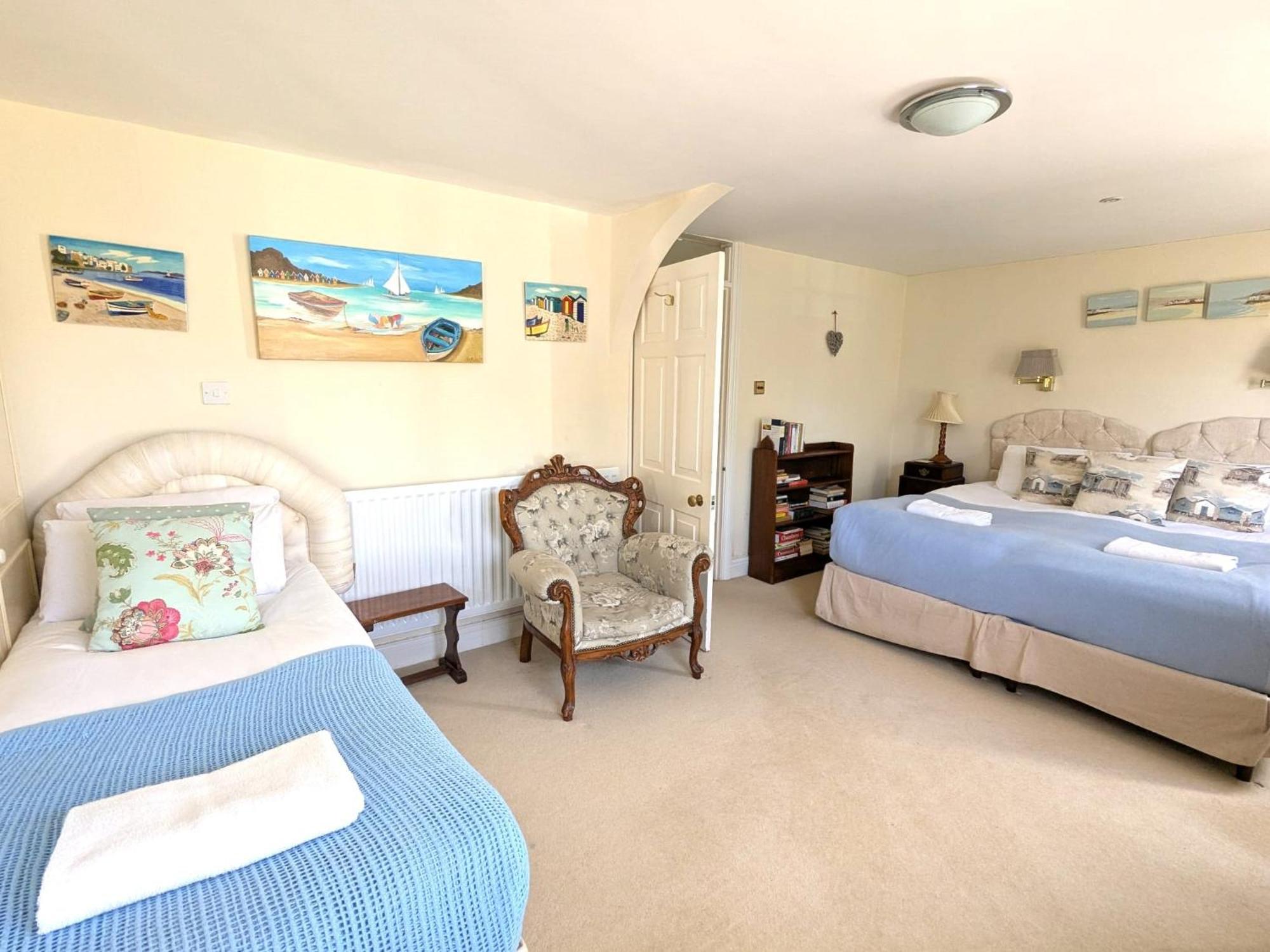 Georgian 2 Bedroom Apartment In Chichester With Free Parking - Chichester Holiday Properties מראה חיצוני תמונה