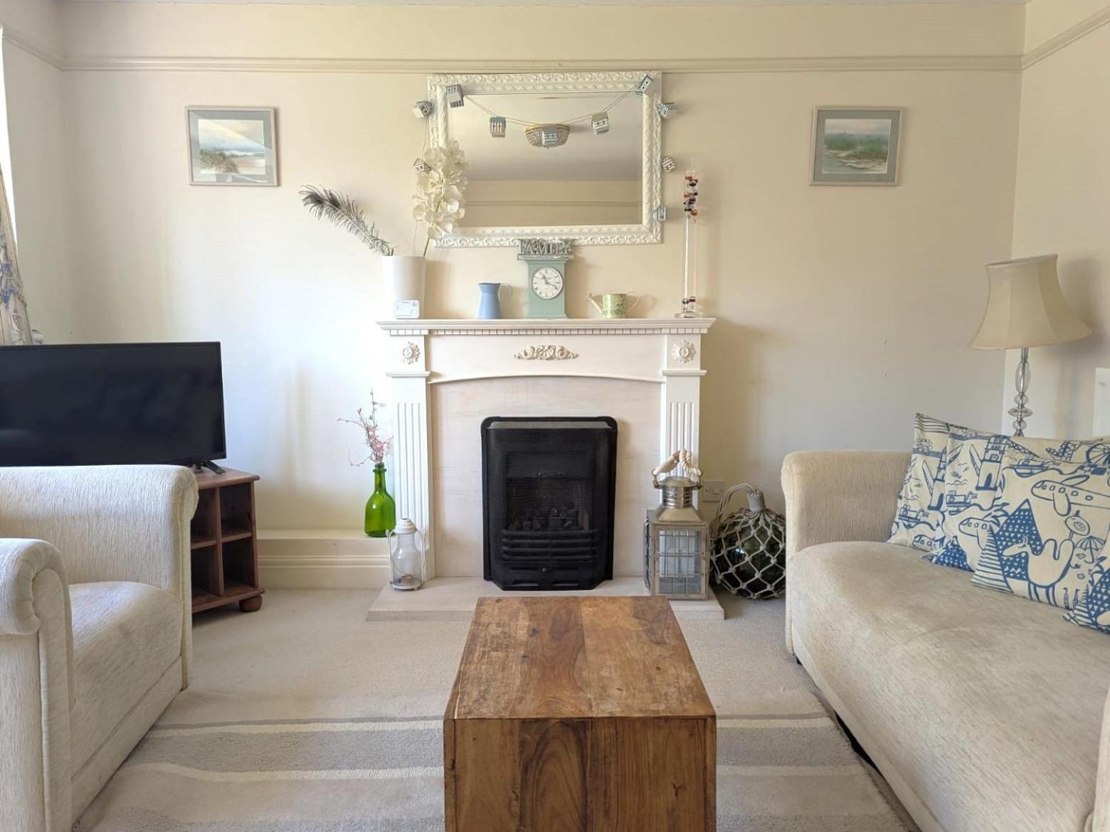 Georgian 2 Bedroom Apartment In Chichester With Free Parking - Chichester Holiday Properties מראה חיצוני תמונה